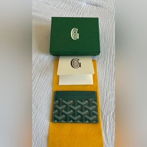 Brand New Goyard Green Card Holder